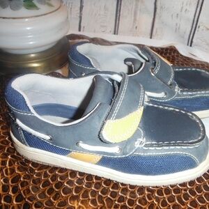 Jumping Jacks Velcro Pre-K play shoes